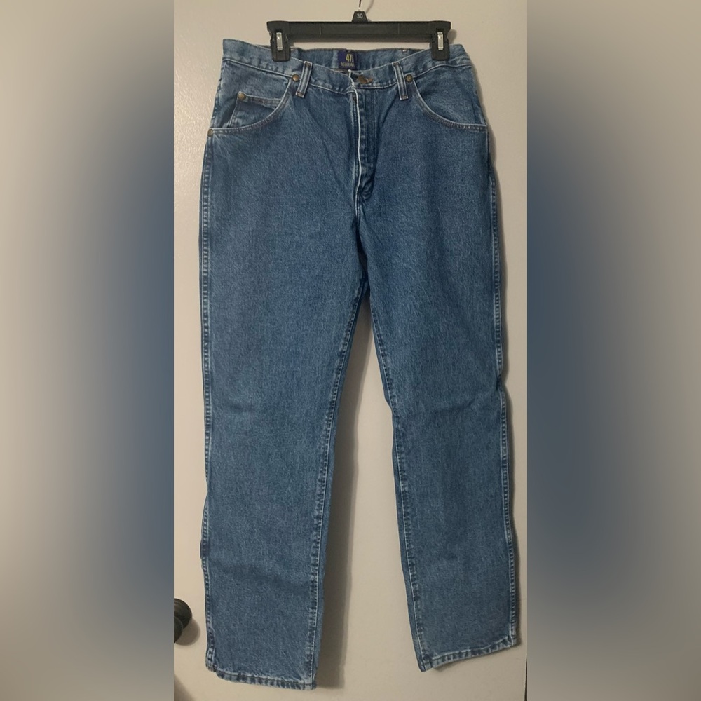 Wrangler Men's Relaxed Blue Jeans